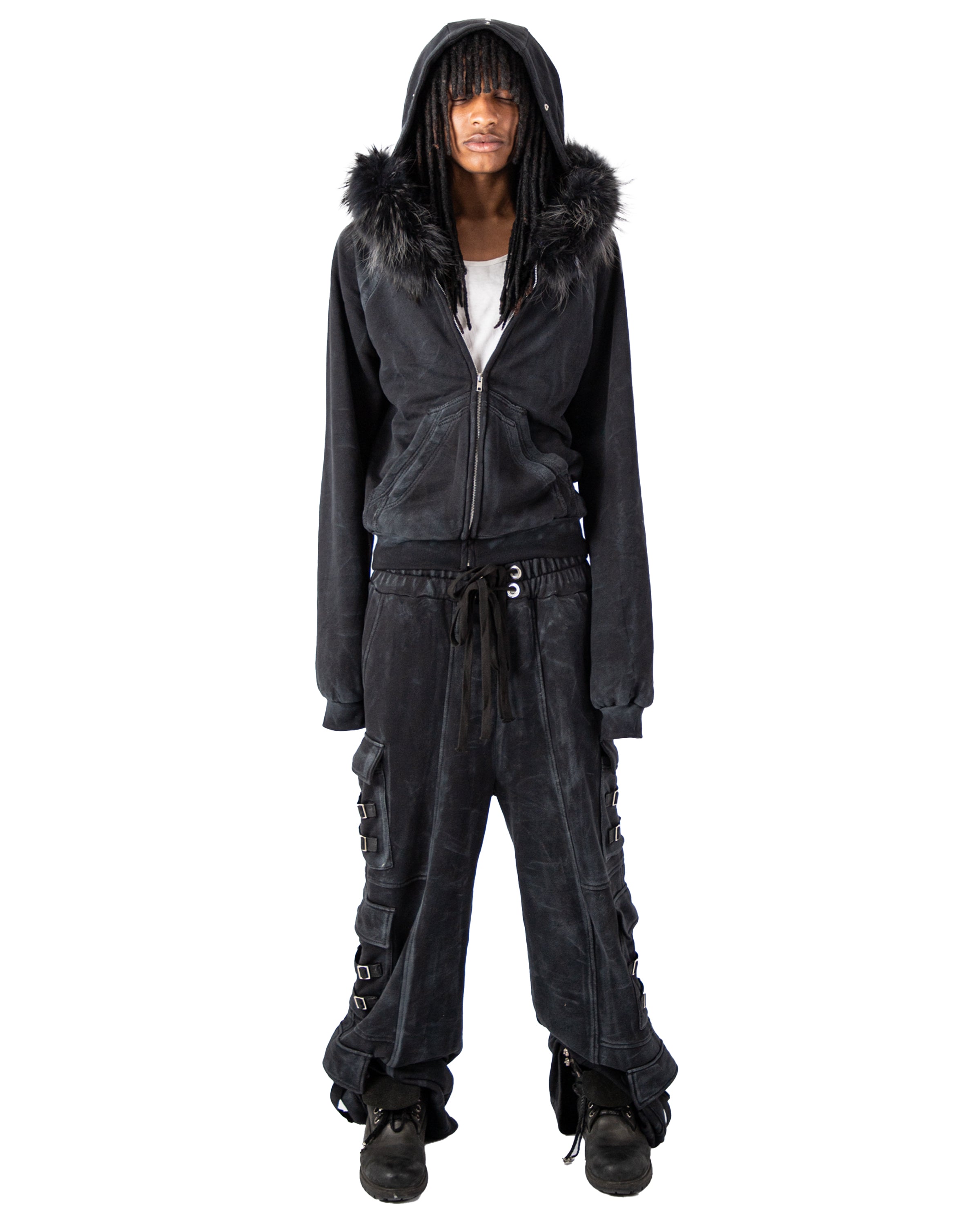 "OBSIDIA" WAXED CARGO SWEATPANTS