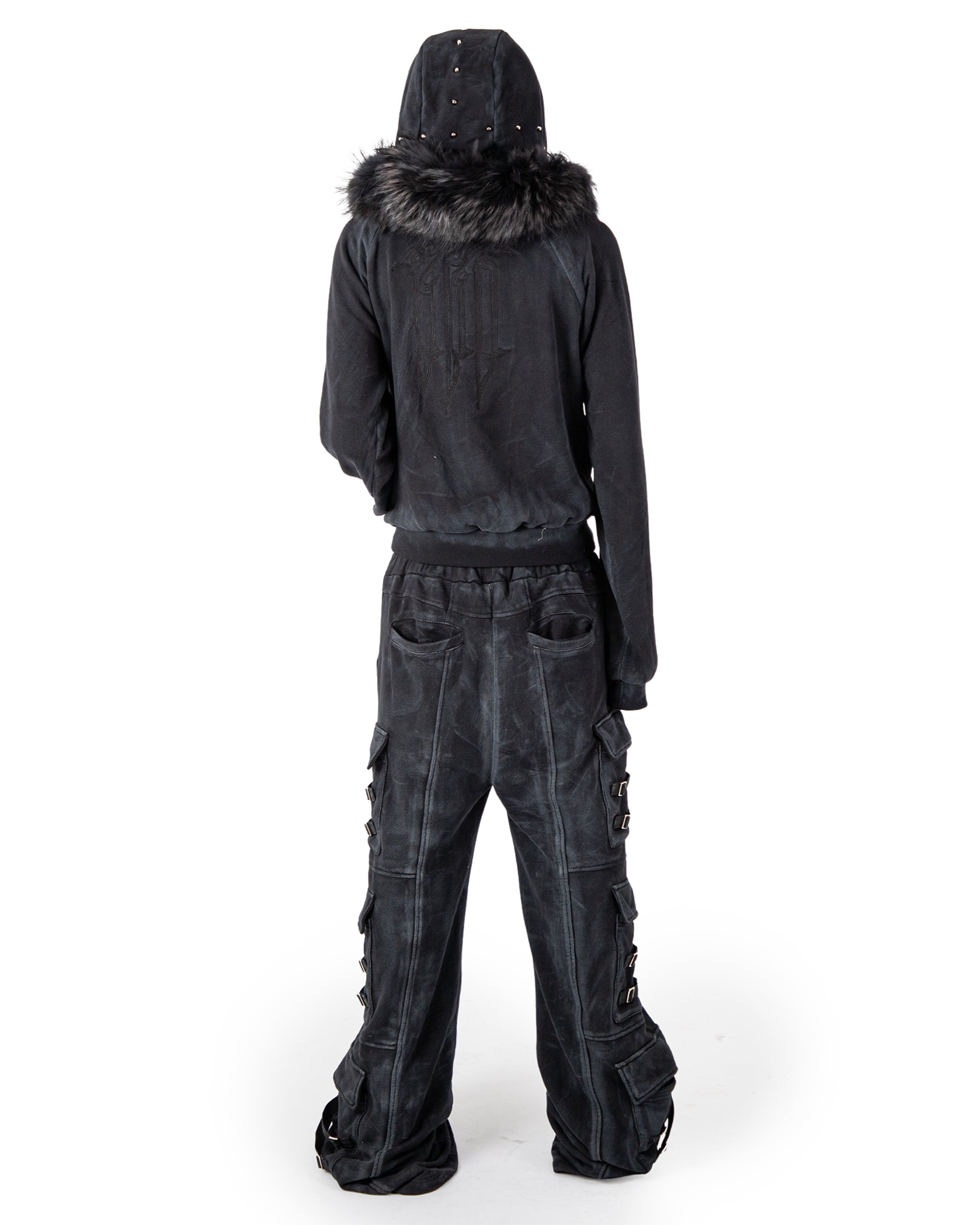 "OBSIDIA" WAXED CARGO SWEATPANTS